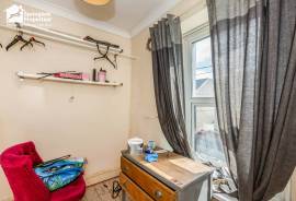 3 bedroom, Semi-detached house for sale
