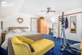 2 bedroom, Semi-detached house for sale