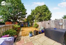 3 bedroom, Terraced House for sale