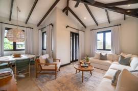 18 Calle La Ronda: Remodeled 4-Bedroom Home with Studio Apartment Just Steps from Playa Danta in Las Catalinas