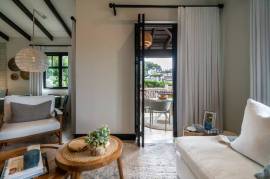 18 Calle La Ronda: Remodeled 4-Bedroom Home with Studio Apartment Just Steps from Playa Danta in Las Catalinas