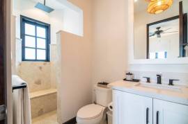 18 Calle La Ronda: Remodeled 4-Bedroom Home with Studio Apartment Just Steps from Playa Danta in Las Catalinas