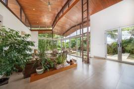 V-Sylvie Rancho Villa: Tropical Villa with Pool and Panoramic Views near Tamarindo