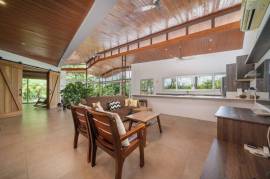 V-Sylvie Rancho Villa: Tropical Villa with Pool and Panoramic Views near Tamarindo