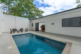 Casa Valle Escondido: Modern 3-Bedroom Home with Guest Studio and Pool Near Tamarindo