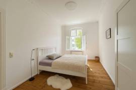 Ready to Move! Spacious 2-Room Altbau in Guntzelkiez Wilmersdorf