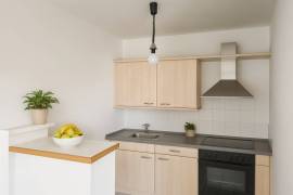 Attractive 2-room investment apartment with balcony in Berlin-Friedrichshain
