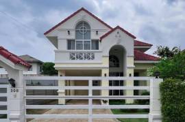 Baan Baramed l Four Bedrooms House for Sale In Suanluang,Bangkok.
