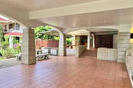 Palm Beach Village: 4 Bedroom Villa