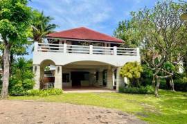 Palm Beach Village: 4 Bedroom Villa