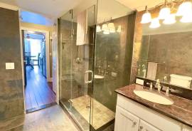 102 Half Moon Circle F2, Hypoluxo, FL 33462