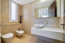 4 Bedroom Luxury Villa - St. George Area, Peyia