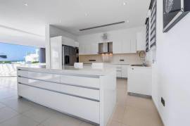 4 Bedroom Luxury Villa - St. George Area, Peyia