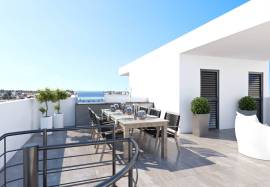 Modern 3 Bedroom Top Floor Apartment With Roof Garden - Larnaca Town Centre