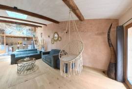 6 room, 160m2 Village house for sale in Castelnau de guers - 260 000 € *