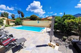 5 room, 115m2 Villa for sale in Saint genis des fontaines - 329 000 € *