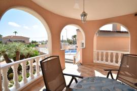 STUNNING 5 BEDROOM HOME WITH POOL, SUMMER KITCHEN AND GARAGE