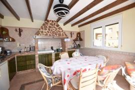 STUNNING 5 BEDROOM HOME WITH POOL, SUMMER KITCHEN AND GARAGE