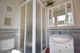 STUNNING 5 BEDROOM HOME WITH POOL, SUMMER KITCHEN AND GARAGE