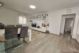 WONDERFUL VILLA WITH SWIMMING POOL AND GUEST ANNEX