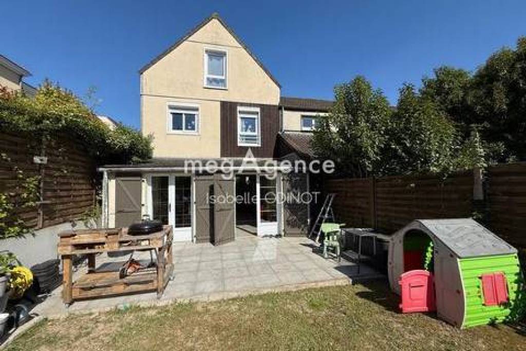 Maison lumineuse de 100m2 à VAUREAL