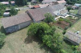 Spacious Country House in a Peaceful Hamlet Near Sauze-Vaussais