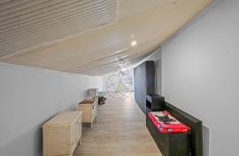Completely refurbished 2 bedroom villa in the center of Budens - Vila do Bispo