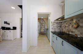 Completely refurbished 2 bedroom villa in the center of Budens - Vila do Bispo
