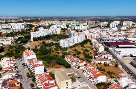 Land with 4,800m2 Rustic and Urban with Construction Feasibility of 29 Apartments in Portimão