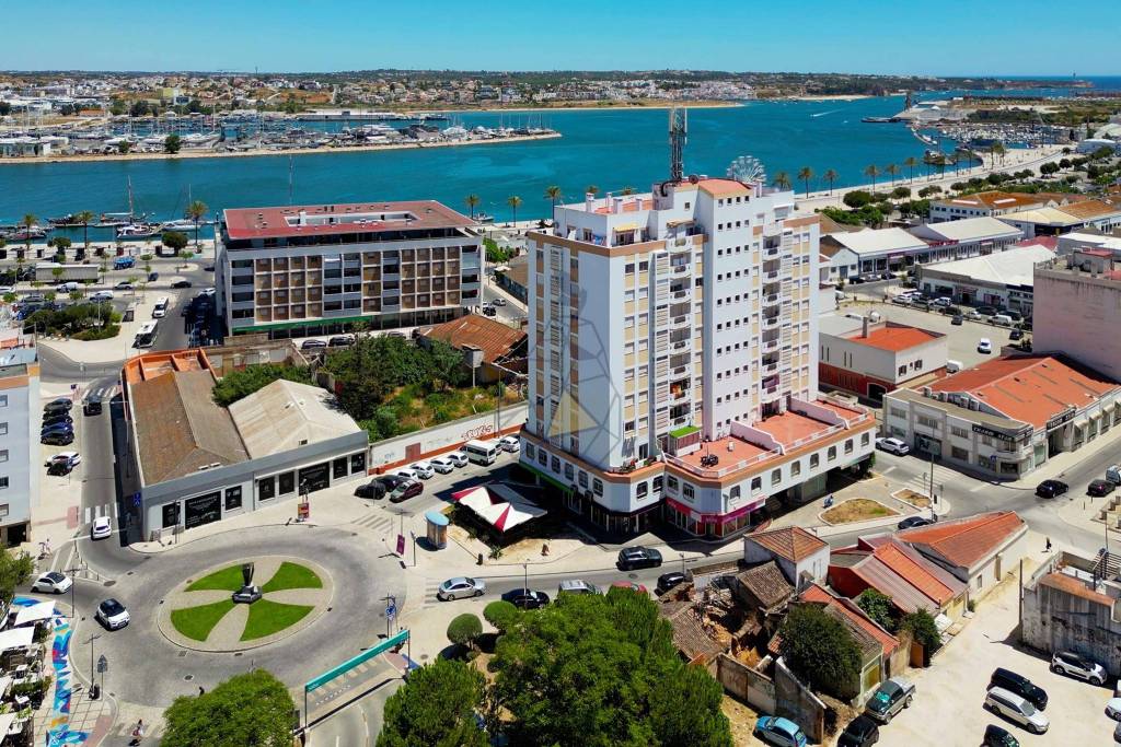 Fully Refurbished 3 Bedroom Apartment in the Riverside Zone in Portimão