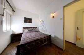 Residential and commercial building for sale in the center of Portimão