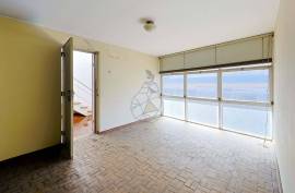 Residential and commercial building for sale in the center of Portimão