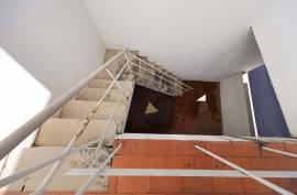 Residential and commercial building for sale in the center of Portimão