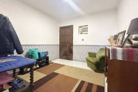 Apartamento T2 com Vista Desafogada em Queluz