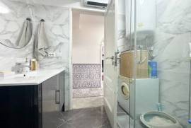 Apartamento T2 com Vista Desafogada em Queluz