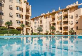 T4 Apartment | 179 m² | Villa Gandarinha Condominium Located in a prestigious condominium with 24-hour security, this spacious 179 m² apartment offers comfort and exclusivity