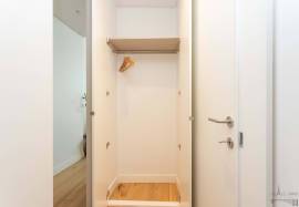 T1 apartment like a home, inserted in a luxury condominium in Graça, with swimming pools and saunas