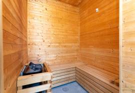 T1 apartment like a home, inserted in a luxury condominium in Graça, with swimming pools and saunas