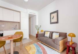 T1 apartment like a home, inserted in a luxury condominium in Graça, with swimming pools and saunas