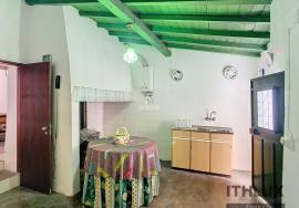 House located in São Romão/Ciladas, Vila Viçosa with a gross private area of 98m2