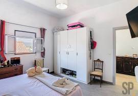 House located in Rio de Moinhos, Borba. With a gross private area of 135.26m2