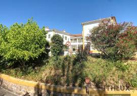 5 bedroom farm with pool 56 kms from Comporta