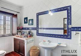 5 bedroom farm with pool 56 kms from Comporta