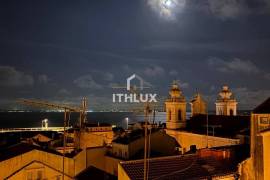 Apartment - View, light and sun, Alfama at its best!