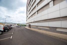 Office, retail or service space | 296 m2 | Carnaxide