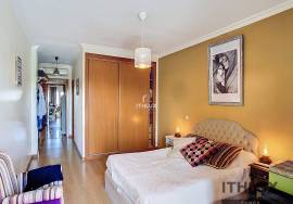 Excellent 3 bedroom apartment in a very quiet area