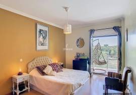 Excellent 3 bedroom apartment in a very quiet area