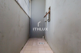 House, 360m2, For Sale, 3 Bedrooms, 1Suite, 2 Bathrooms, Toilet, 3 Vacancies, Semi-Furnished, Shopping Iguatemi, Três Figueiras, Poa/ RS