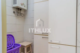 House, 360m2, For Sale, 3 Bedrooms, 1Suite, 2 Bathrooms, Toilet, 3 Vacancies, Semi-Furnished, Shopping Iguatemi, Três Figueiras, Poa/ RS