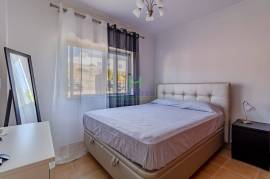 2 Bedroom Apartment + Annex with 1 Bedroom, 1 Office and 1 Bathroom, with Large Backyard, in Almádena - Lagos
